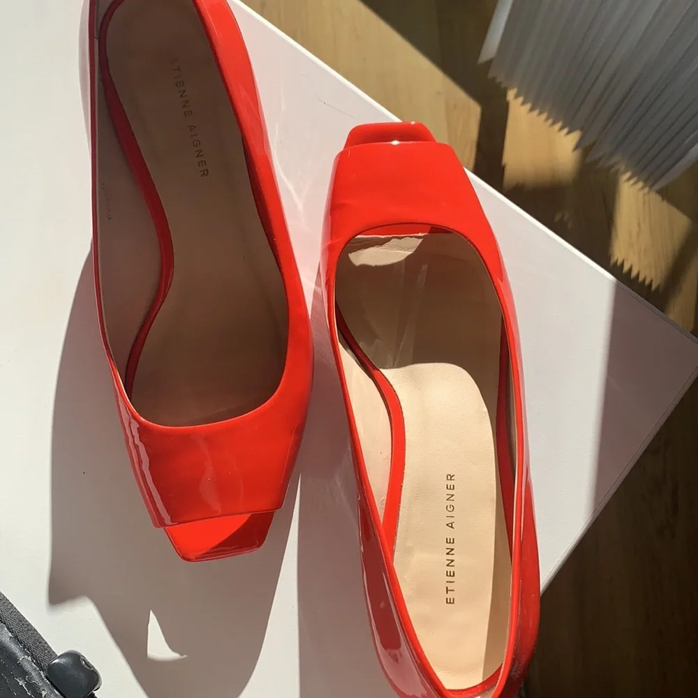 Etienne Aigner Pumps